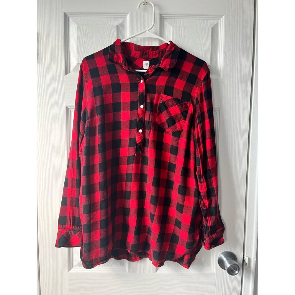 Gap Maternity Blouse Medium Red Black Plaid Long Sleeve Holiday Christmas